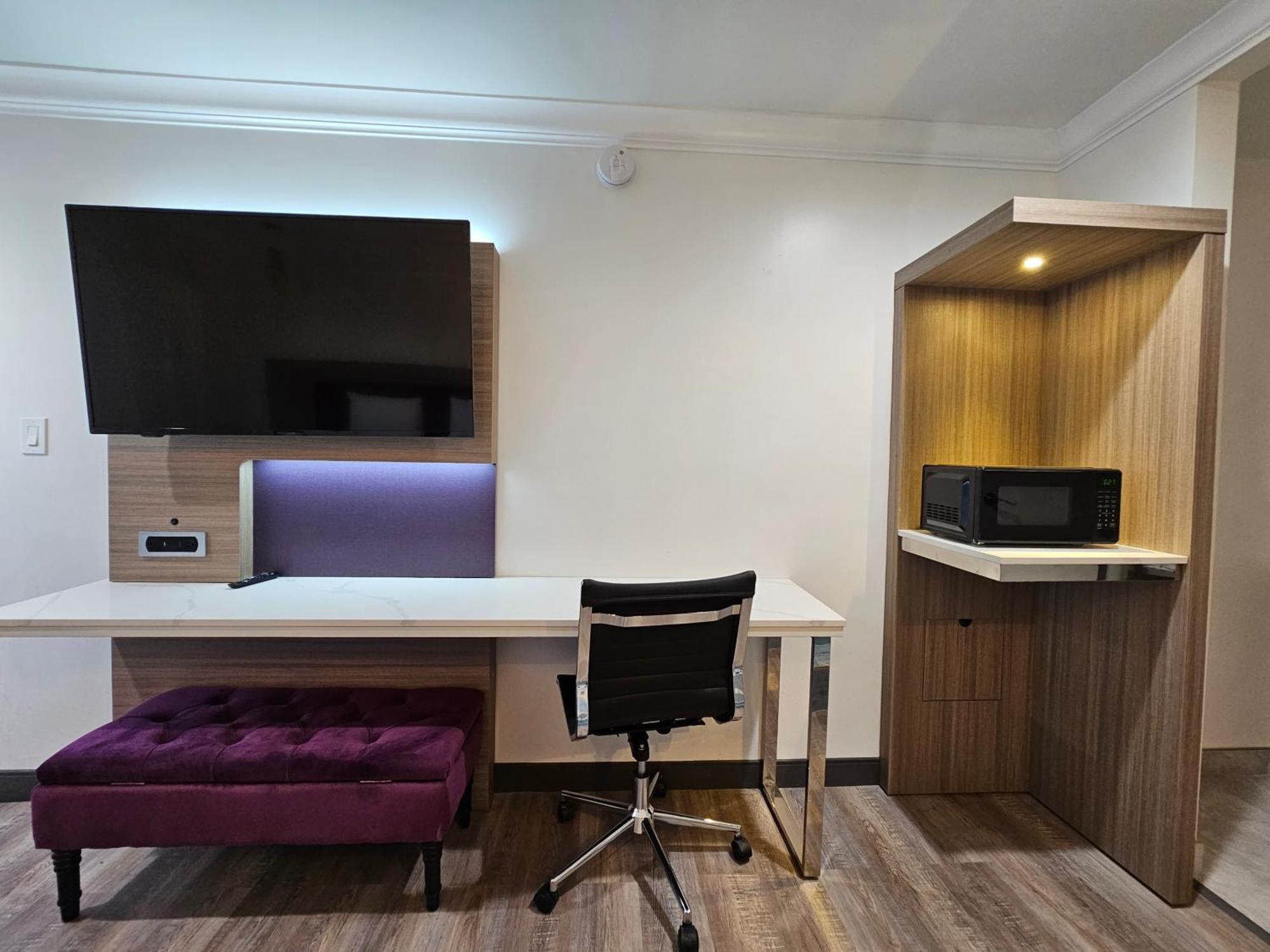 Travelodge Inn & Suites By Wyndham Fullerton Exterior foto